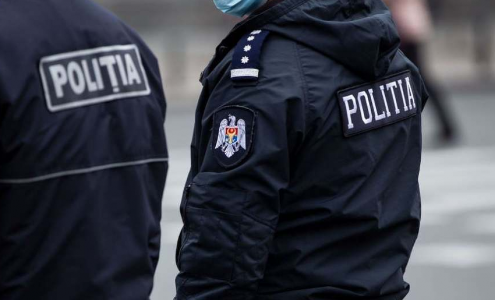 DOC // Două persoane ar fi fost bătute de polițiști chiar în IP Soroca, după ce au fost agresați de fiul unui om de afaceri